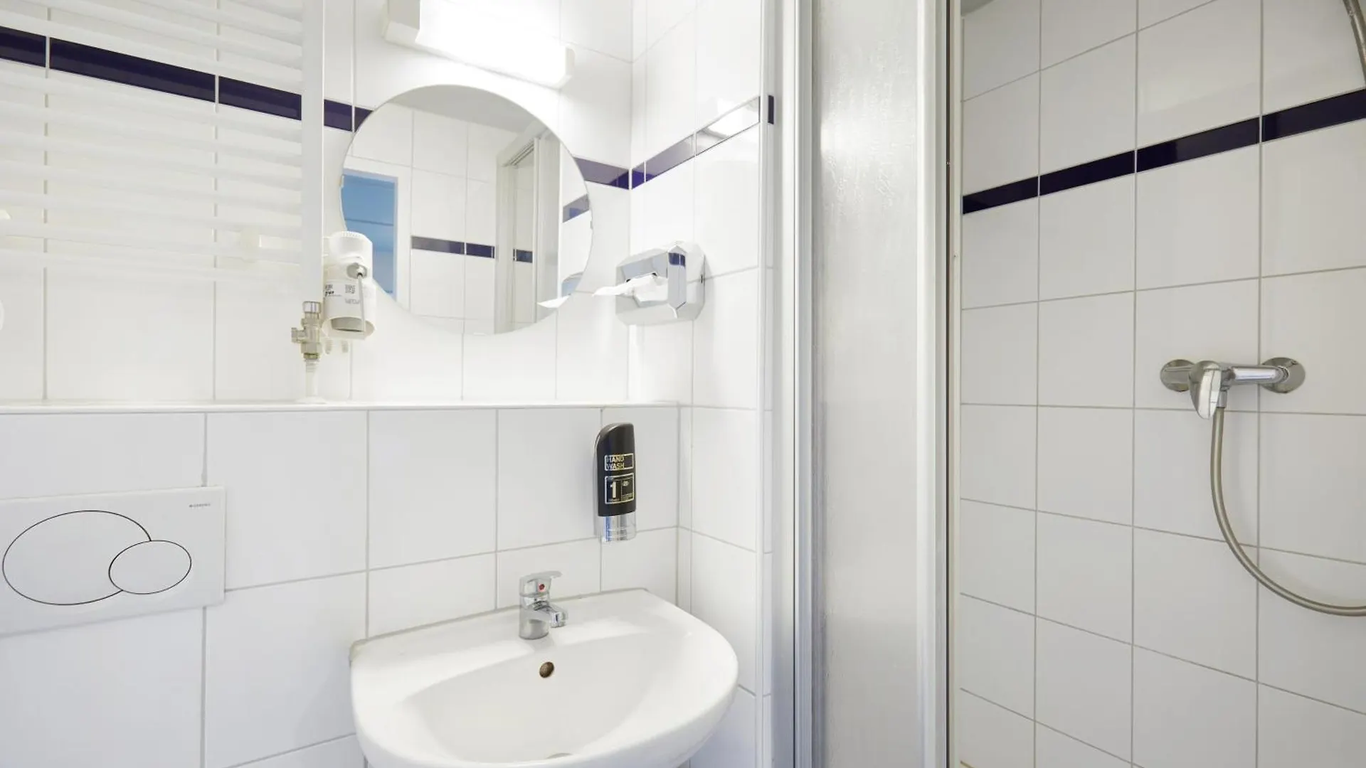Hotel A&O Duesseldorf Hauptbahnhof 2*, Düsseldorf Německo