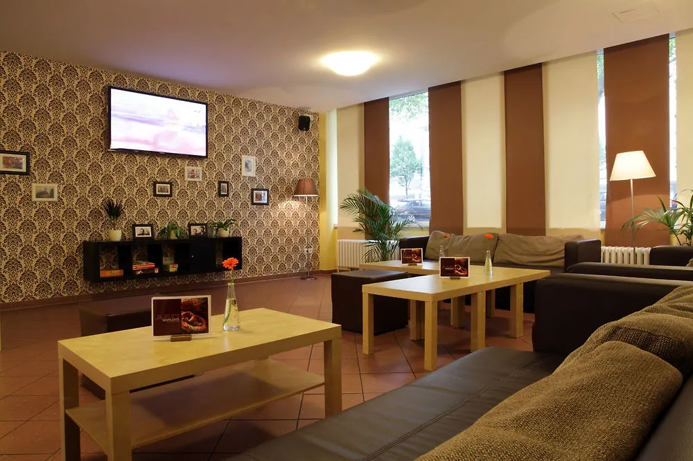 Hotel A&O Duesseldorf Hauptbahnhof 2*, Düsseldorf