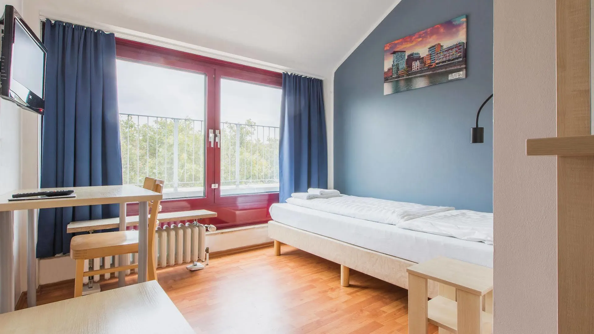 Hotel A&O Duesseldorf Hauptbahnhof
